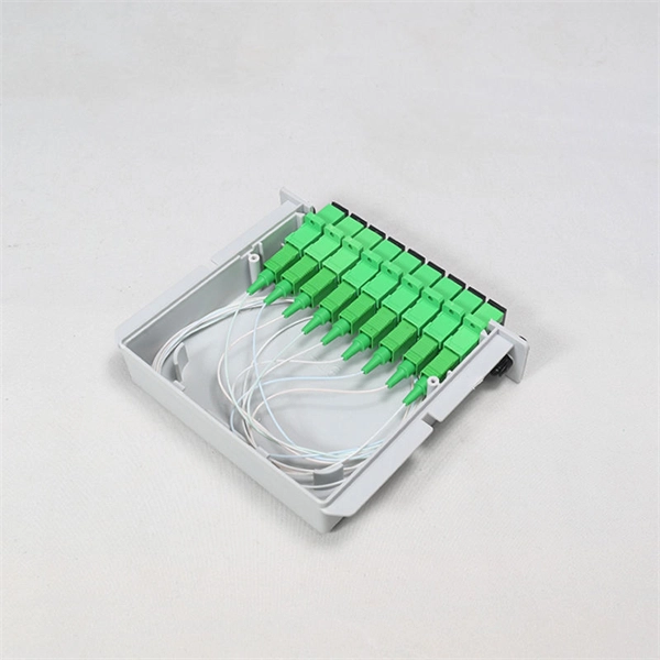 How is labor cost calculated for cable tray installation 