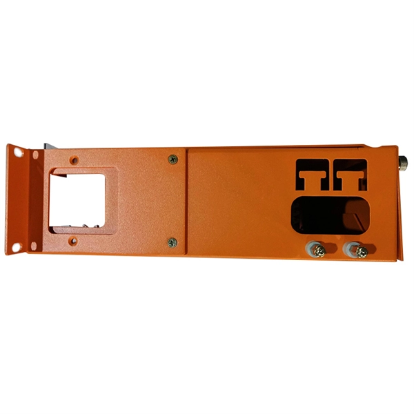 Does the 100Mbps broadband connection to your home have a fiber optic splitter in the middle 